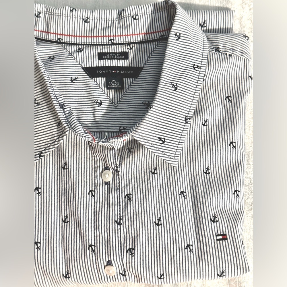 Tommy Hilfiger White Striped Button-Down Shirt with Navy Anchor Print